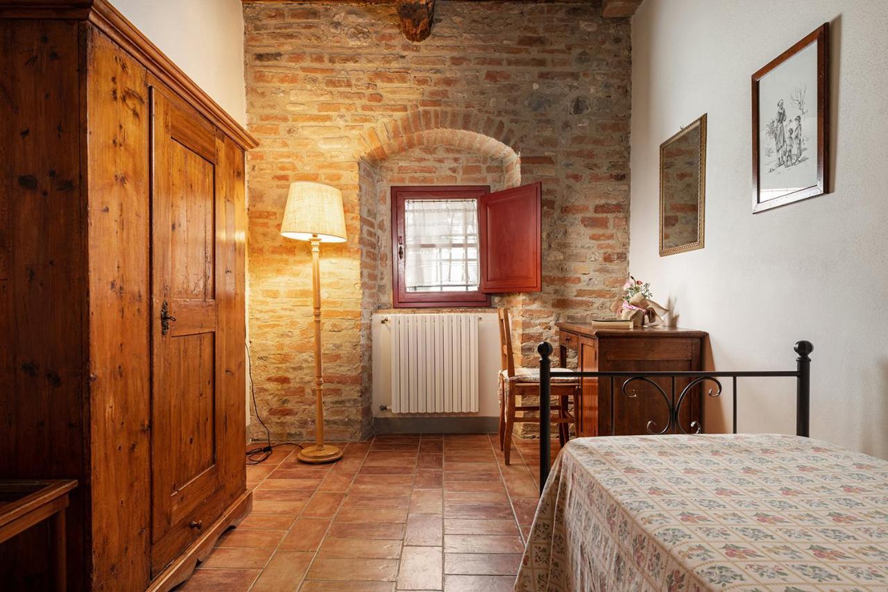 Agriturismo Montalbino Монтеспертоли Экстерьер фото