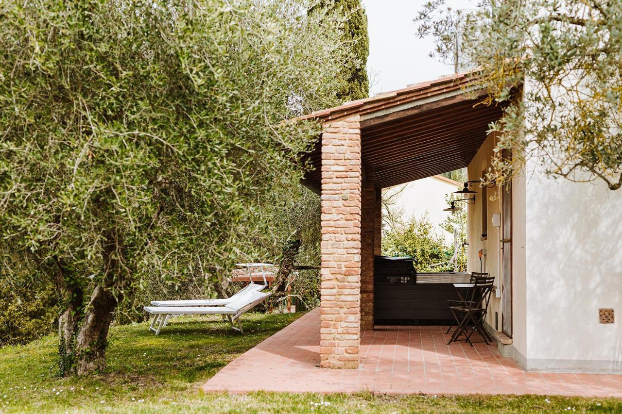 Agriturismo Montalbino Монтеспертоли Экстерьер фото