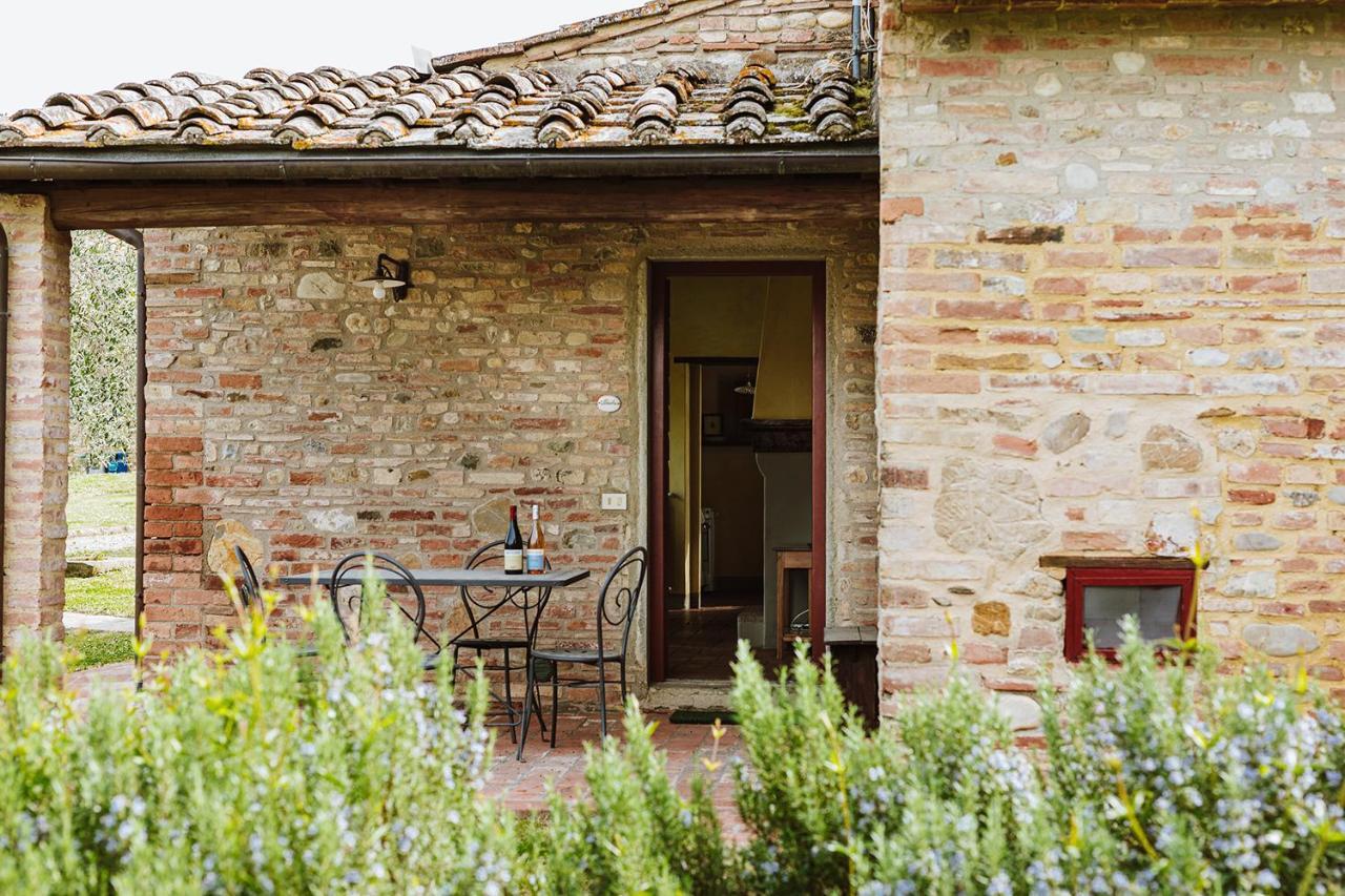 Agriturismo Montalbino Монтеспертоли Экстерьер фото