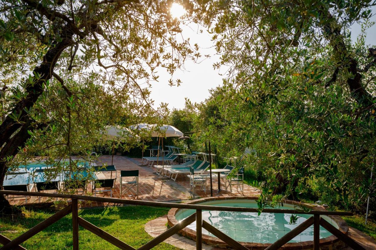 Agriturismo Montalbino Монтеспертоли Экстерьер фото